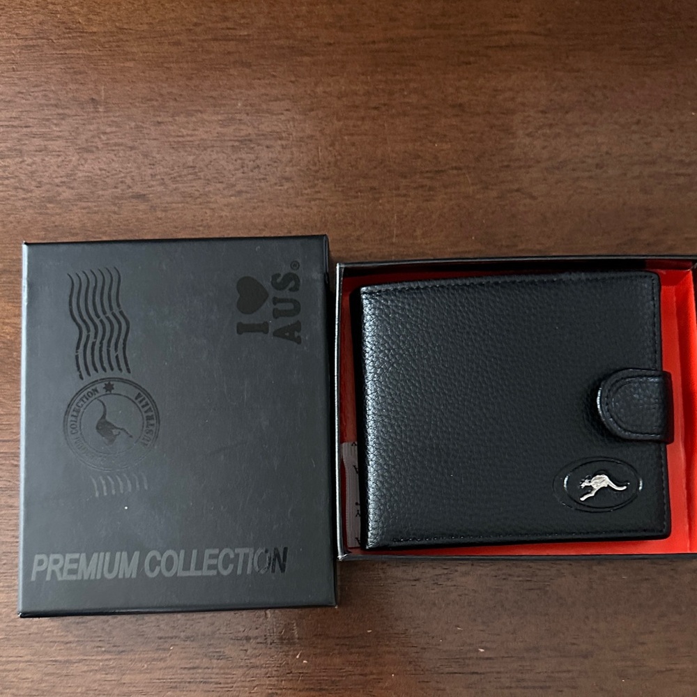 NWOT Premium Collection Black Wallet